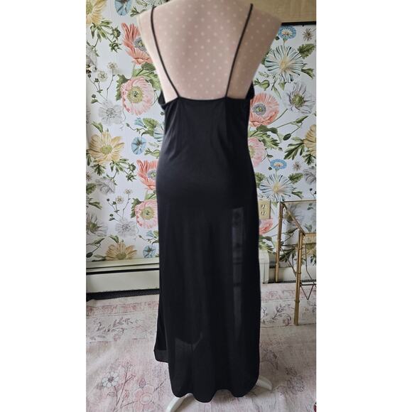 Lovely Vintage  Joie De Vie Nylon "Satin" Look Nightgown with  Lace - Picture 5 of 10